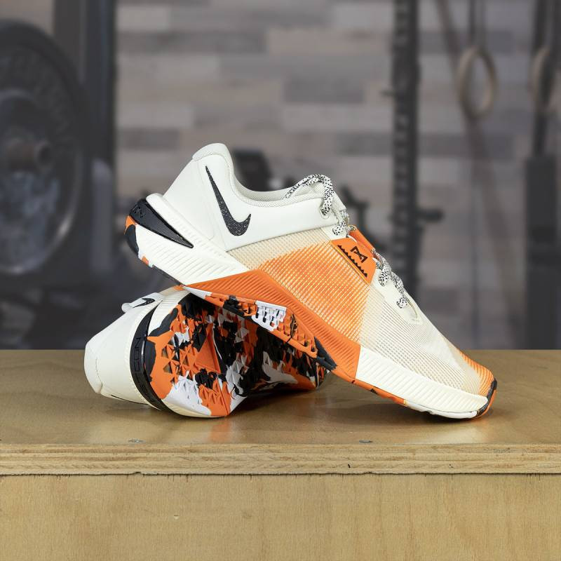 Dámské boty na CrossFit Nike Metcon 10 - bílá-béžová-oranžová camo