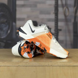 Dámské boty na CrossFit Nike Metcon 10 - bílá-béžová-oranžová camo