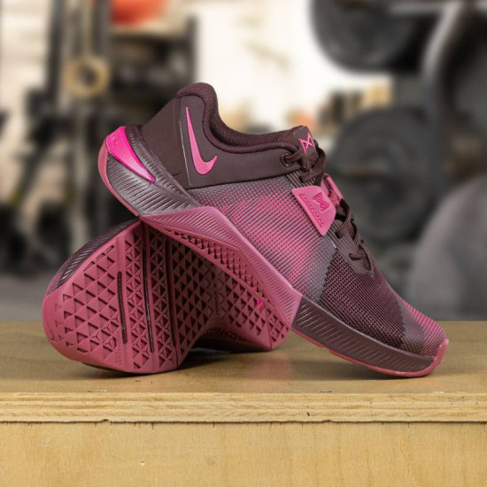 Dámské boty na CrossFit Nike Metcon 10 - tmavě červená/tmavě růžová