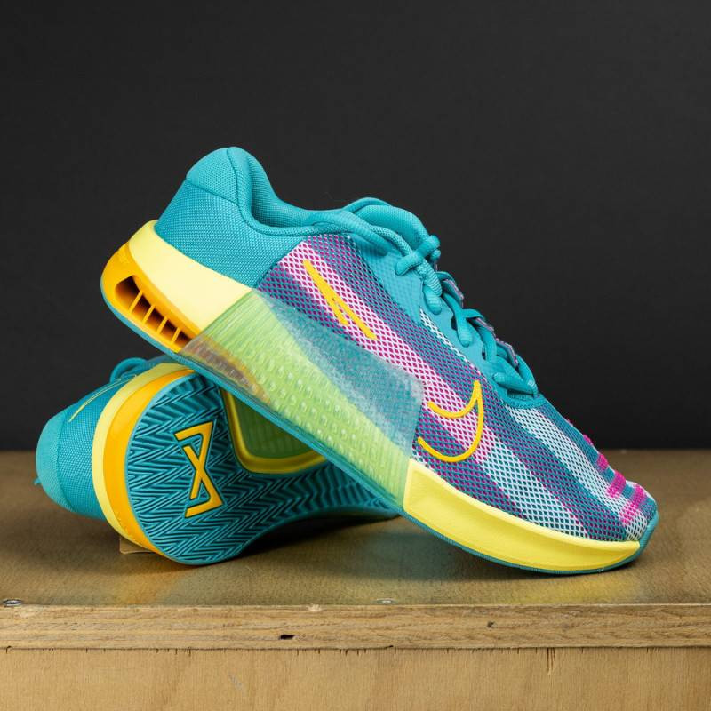 Pánské boty na CrossFit Nike Metcon 9 - DUSTY CACTUS/FIERCE PINK-GLACIER BLUE