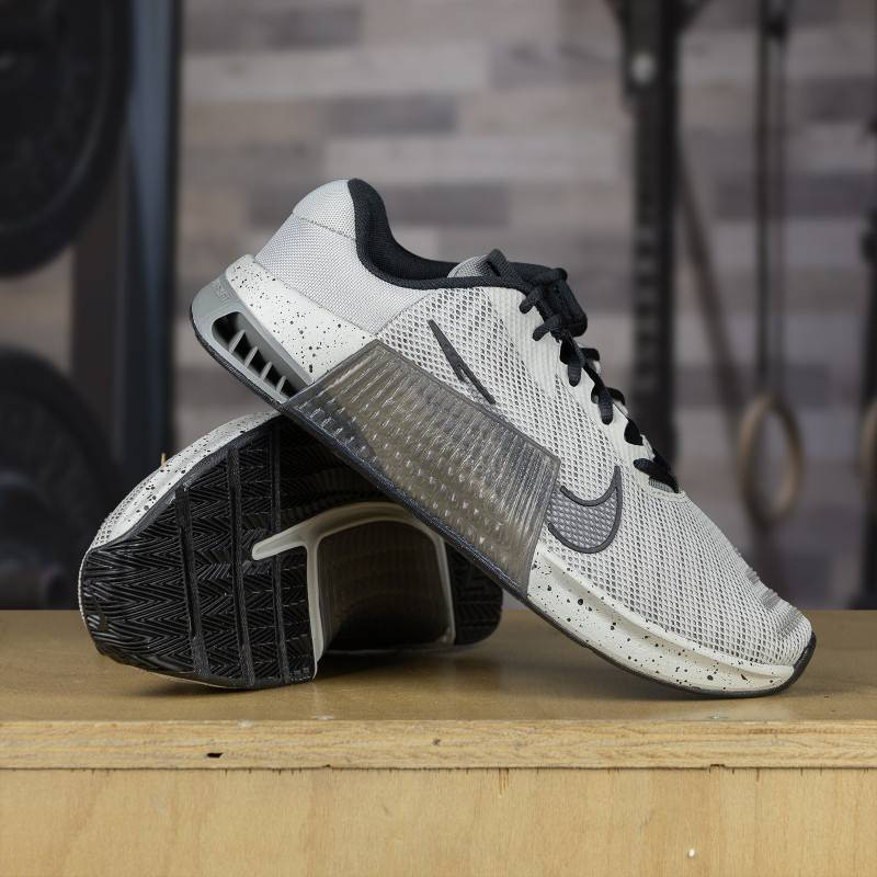 Pánské boty na CrossFit Nike Metcon 9 - šedivé