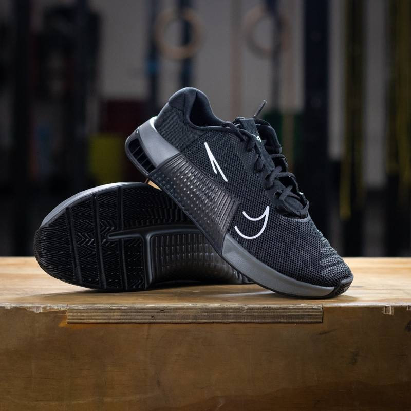 Dámské boty na CrossFit Nike Metcon 9 - černo šedivé