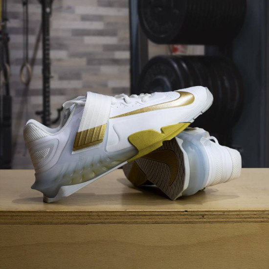 Vzpěračské boty Nike Savaleos - white gold