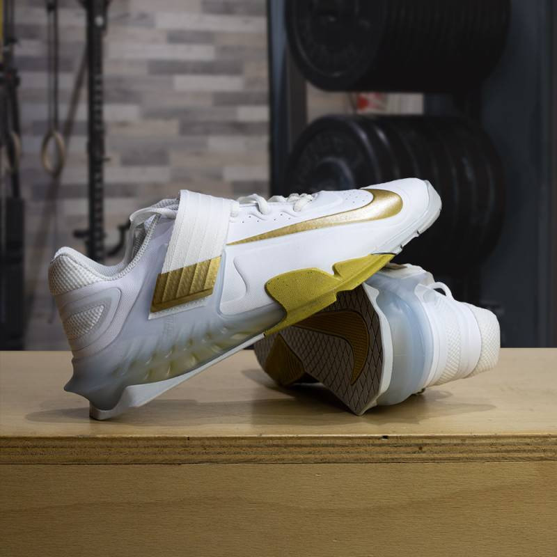 Vzpěračské boty Nike Savaleos - white gold